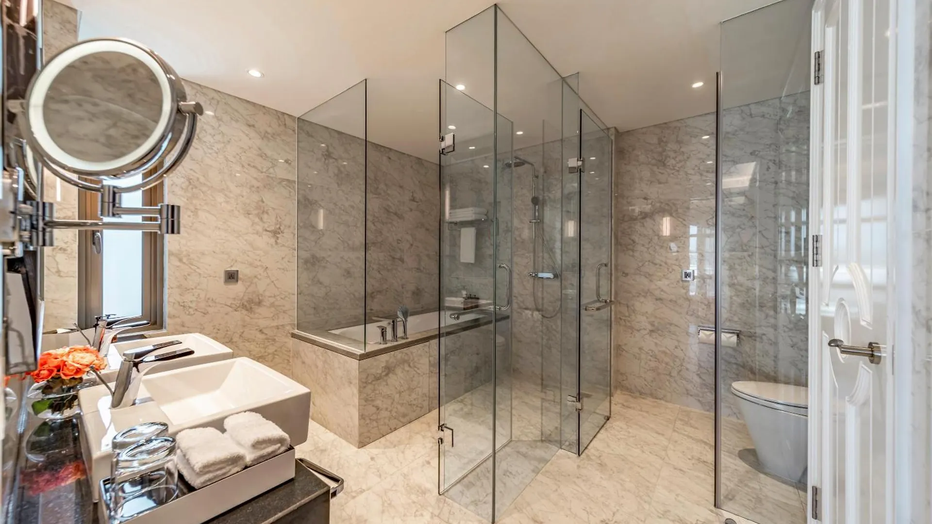 Sherwood Suites Ho Chi Minh City